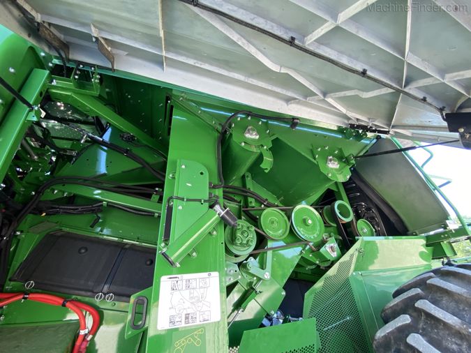 2017 JOHN DEERE S670
