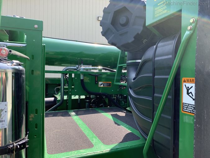 2014 JOHN DEERE S690