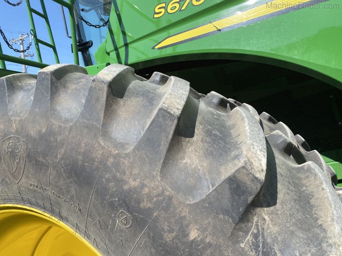 2017 JOHN DEERE S670