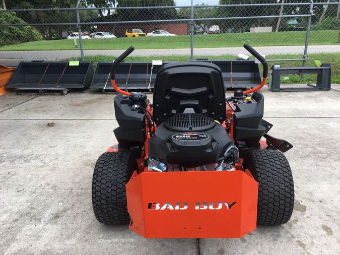 2019 BAD BOY MZ MAGNUM
