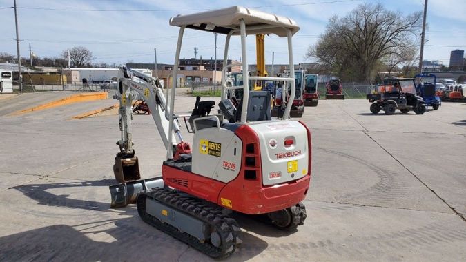 2019 TAKEUCHI TB216