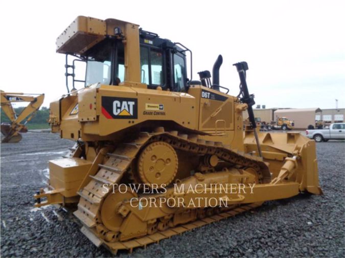 2017 CATERPILLAR D6T