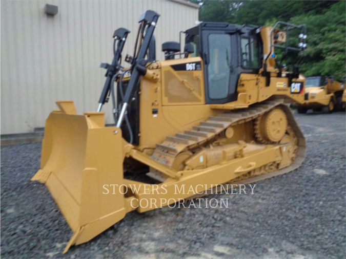 2017 CATERPILLAR D6T