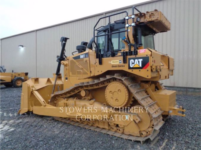 2017 CATERPILLAR D6T