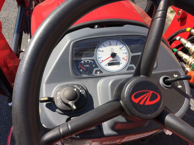 MAHINDRA EMAX 20