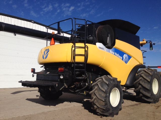 2009 NEW HOLLAND CR9070
