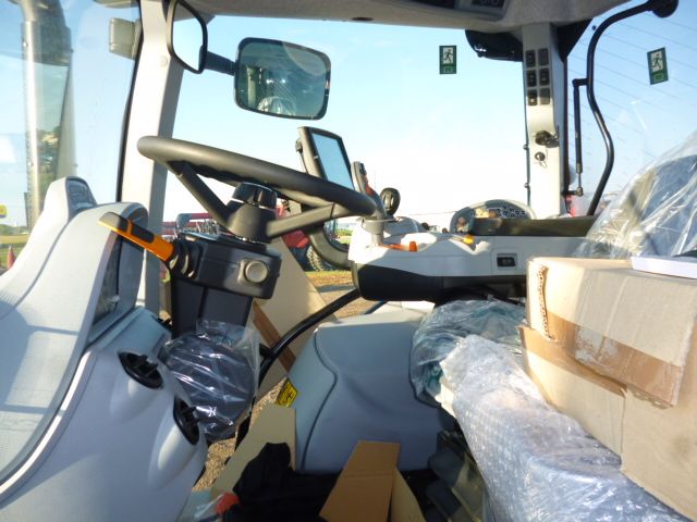 2019 NEW HOLLAND T6.165