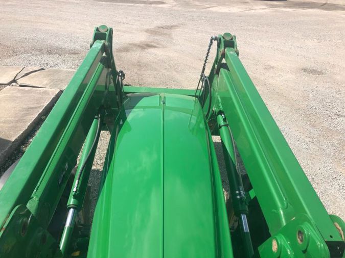 2018 JOHN DEERE 6155M