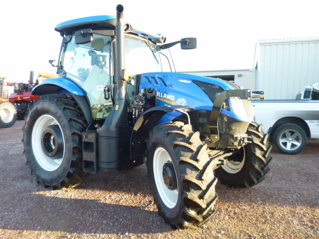 2019 NEW HOLLAND T6.165