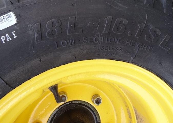 2020 NEW HOLLAND RF440