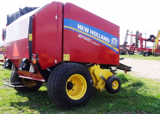2020 NEW HOLLAND RF440