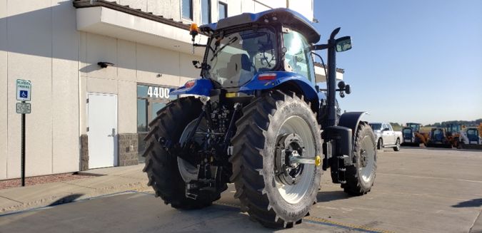 2019 NEW HOLLAND T7.230