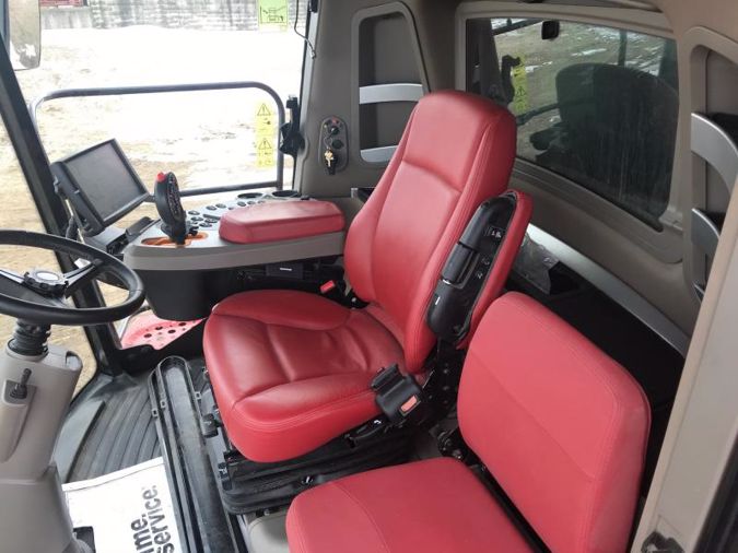 2018 CASE IH 8240