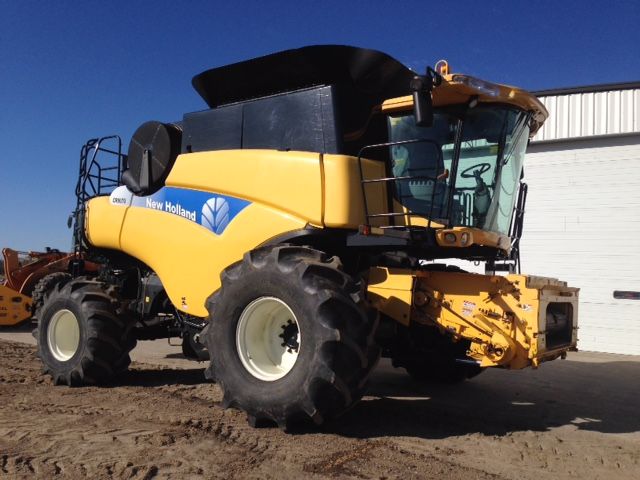 2009 NEW HOLLAND CR9070