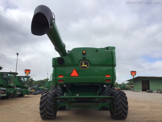 2017 JOHN DEERE S670