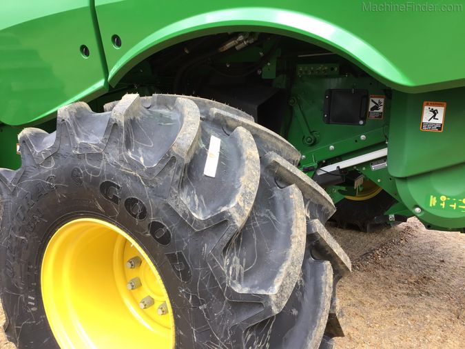 2017 JOHN DEERE S670