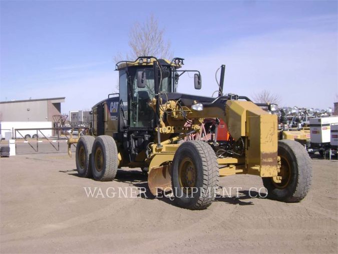 2011 CATERPILLAR 140M