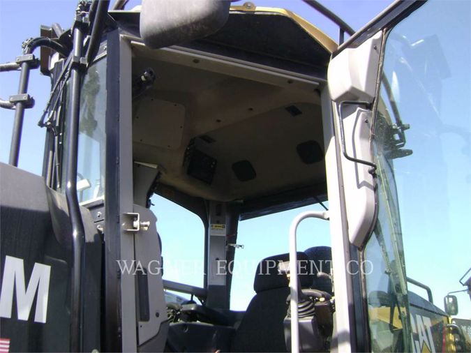2011 CATERPILLAR 140M