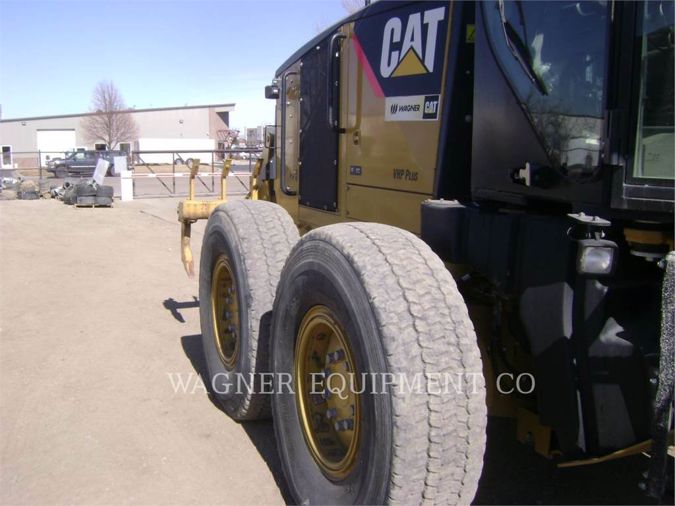 2011 CATERPILLAR 140M