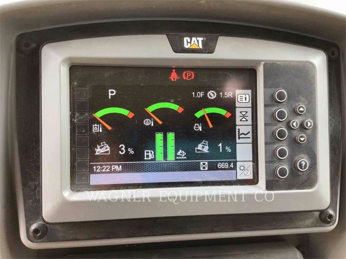 2018 CATERPILLAR D6T