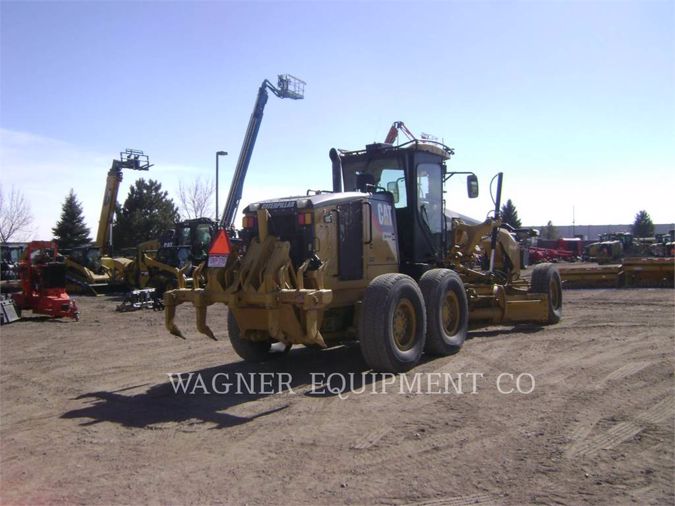 2011 CATERPILLAR 140M