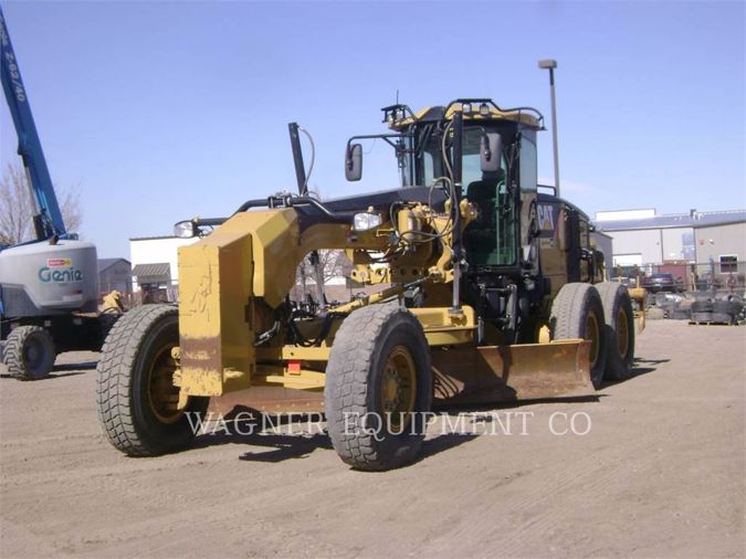 2011 CATERPILLAR 140M