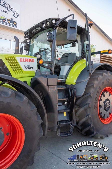 2020 CLAAS AXION 940